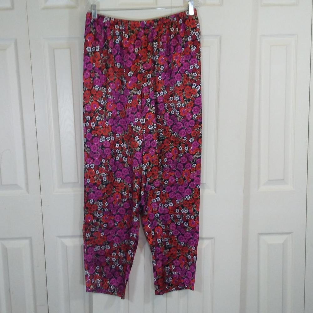 Bright Floral Pattern on Pajama/Lounge Bottoms